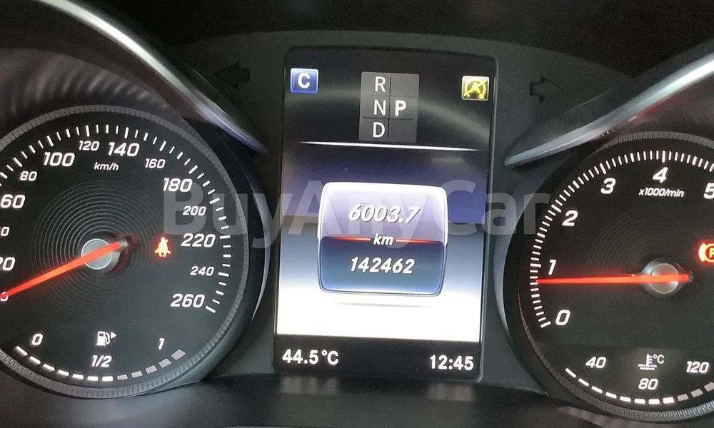 Vehicle photo 8