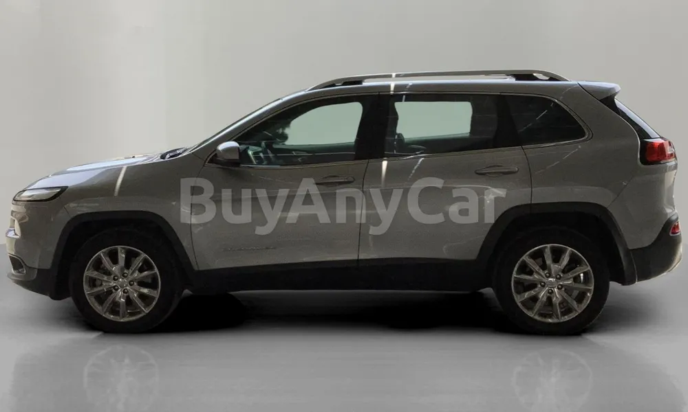 Vehicle photo 4