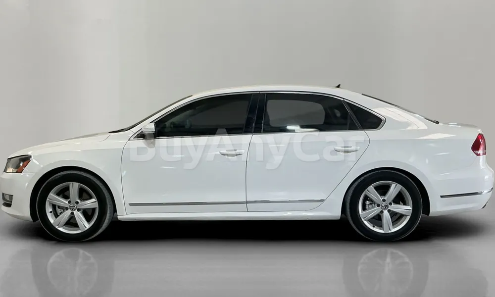 Vehicle photo 4