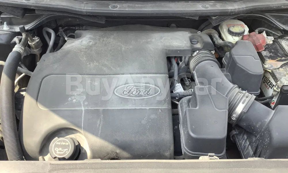 Vehicle photo 6