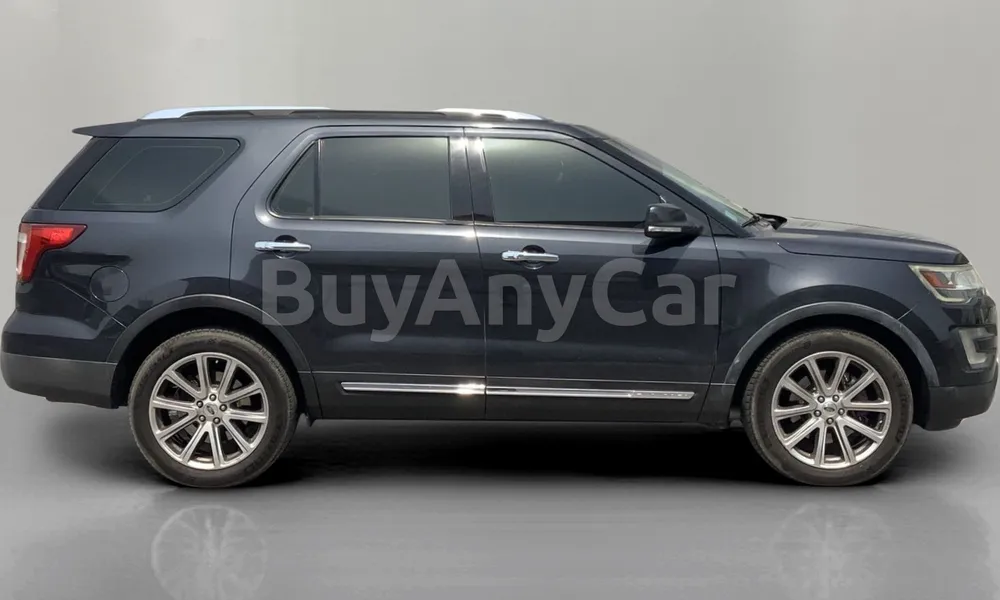 Vehicle photo 3
