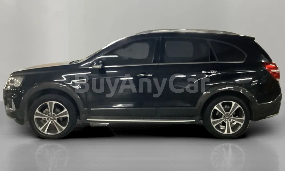 Vehicle photo 4