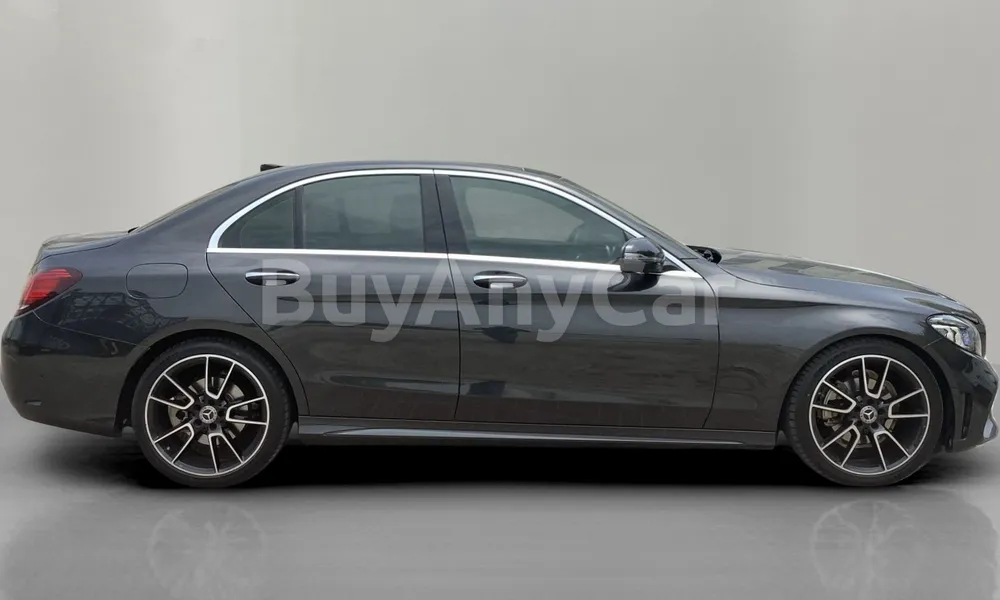 Vehicle photo 3