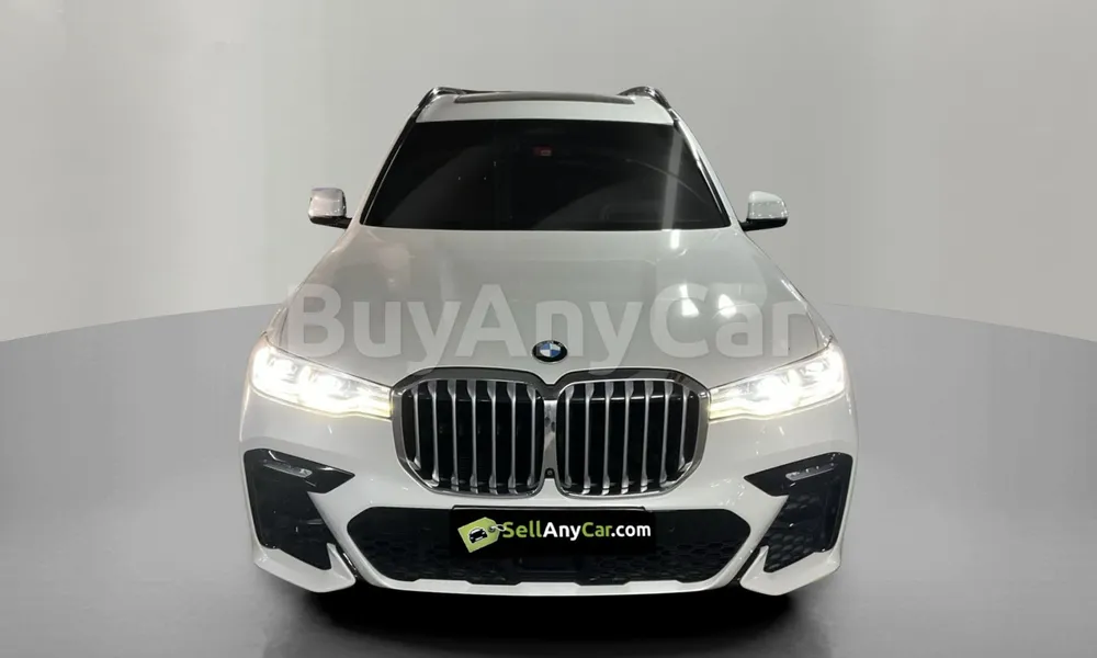 Vehicle photo 1