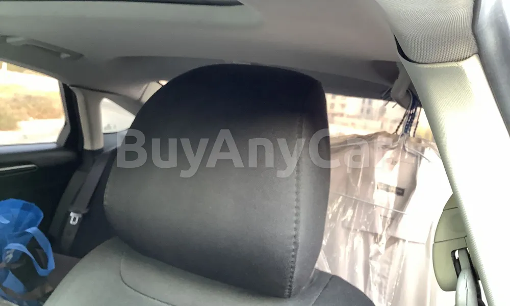 Vehicle photo 9