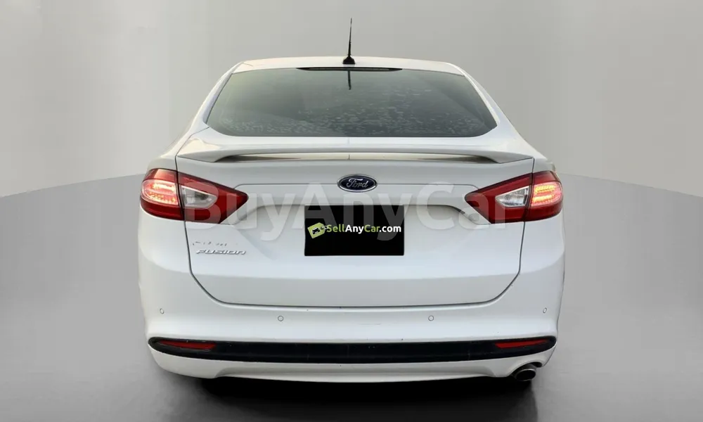 Vehicle photo 2