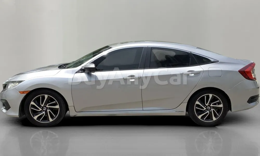 Vehicle photo 4