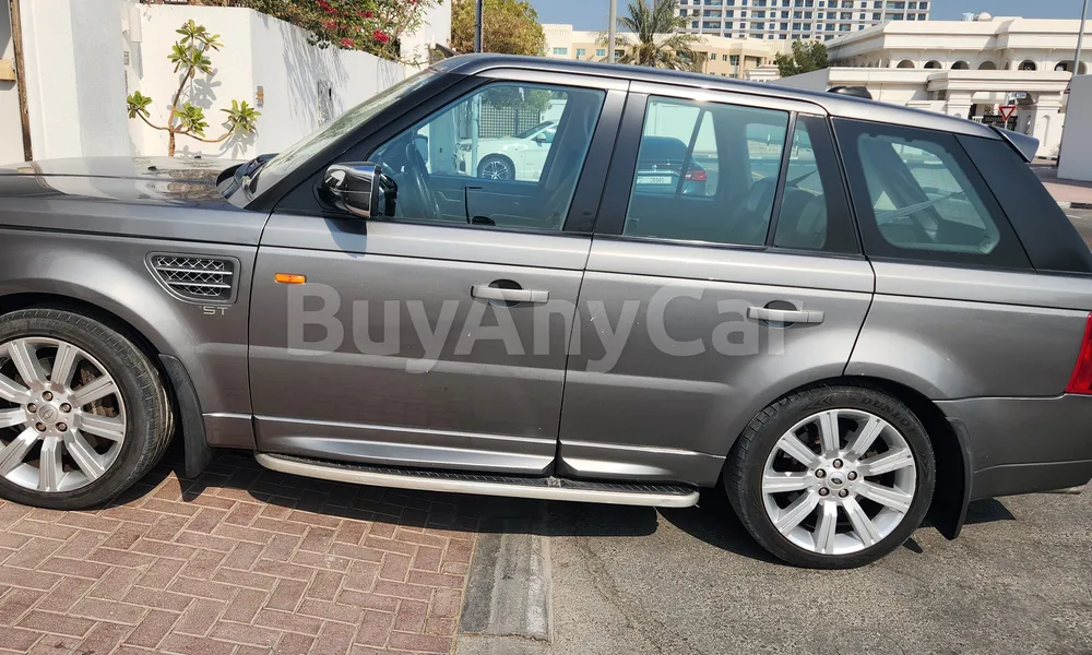 Vehicle photo 4