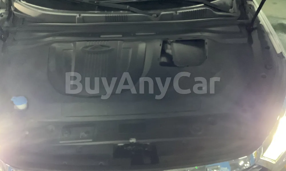 Vehicle photo 6
