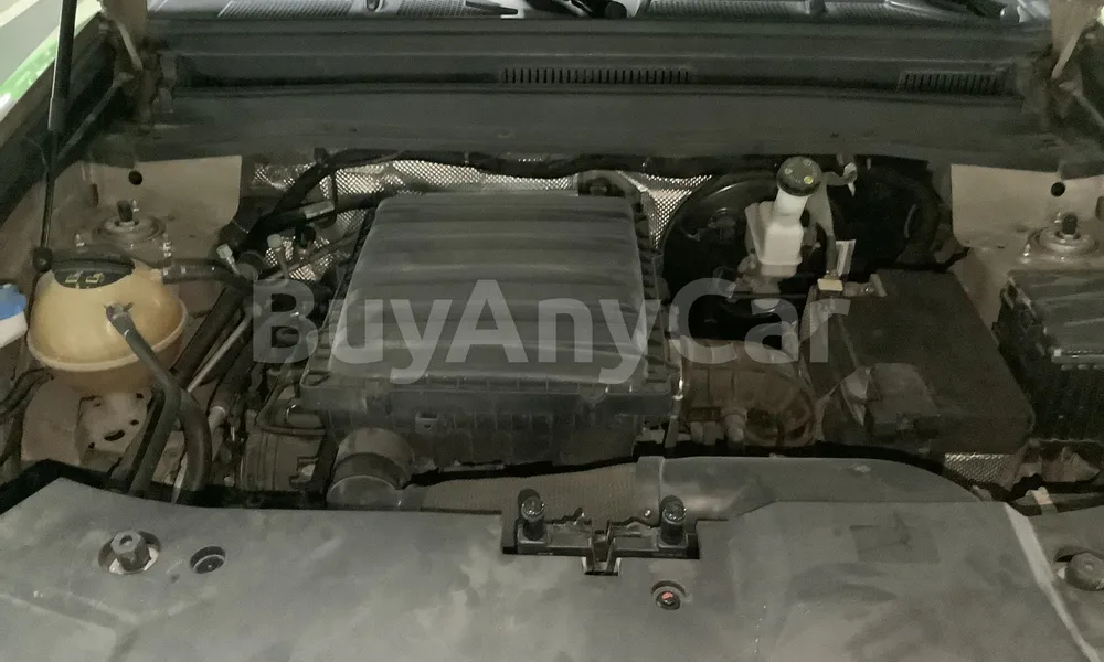 Vehicle photo 6