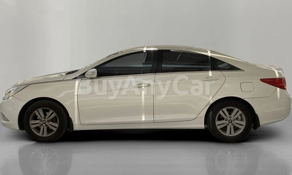 Vehicle photo 5