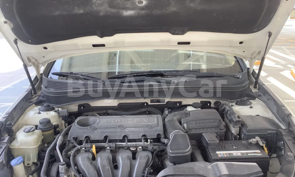 Vehicle photo 6