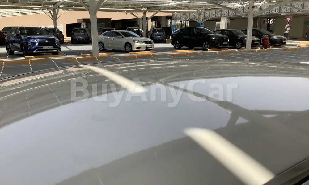Vehicle photo 4