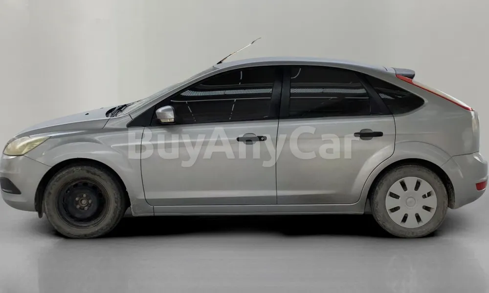 Vehicle photo 4