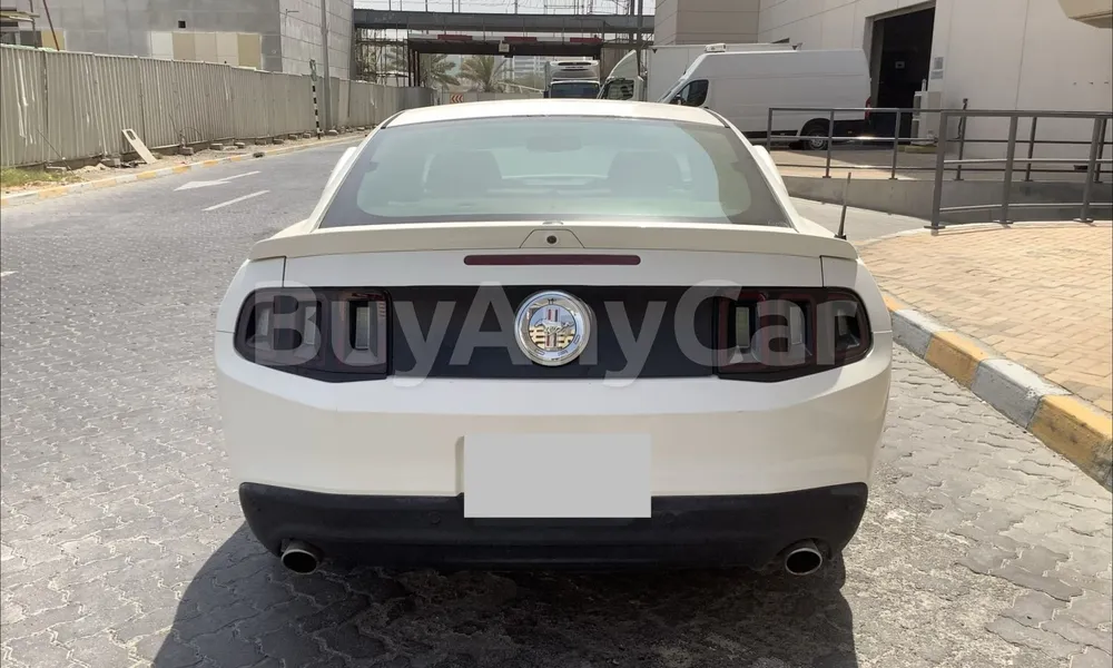 Vehicle photo 2