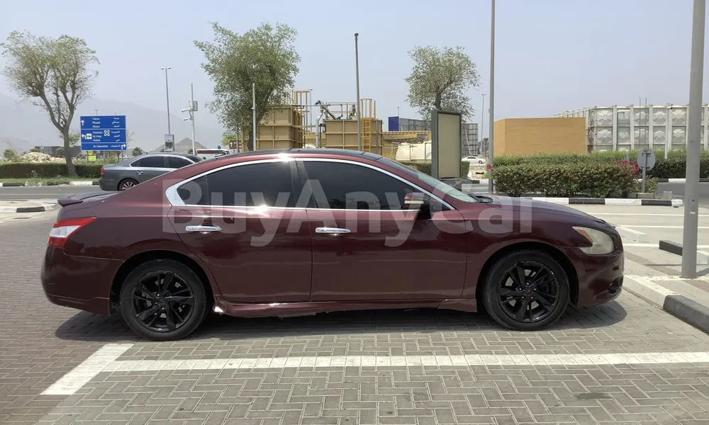 Vehicle photo 3