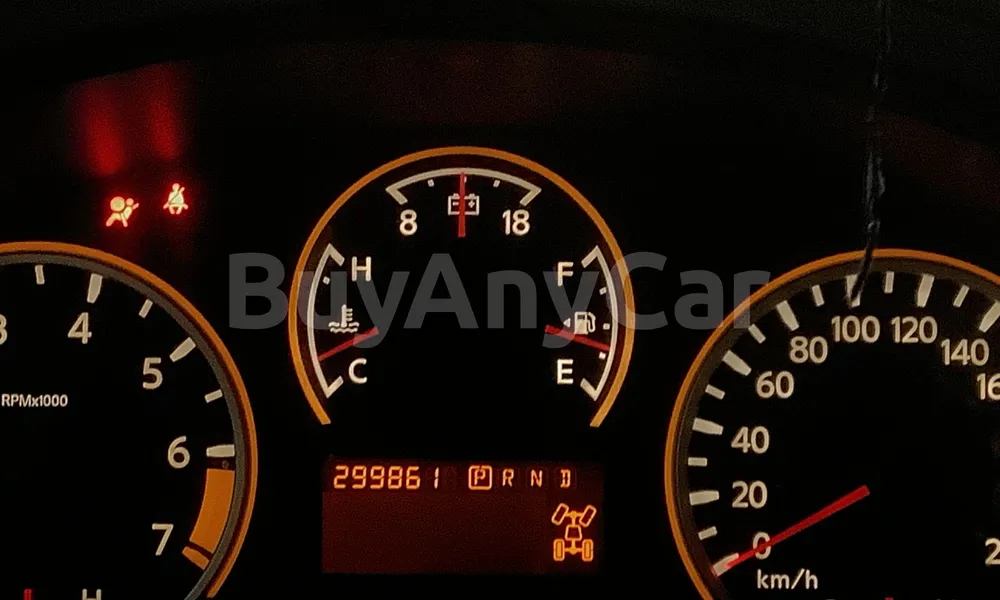 Vehicle photo 9