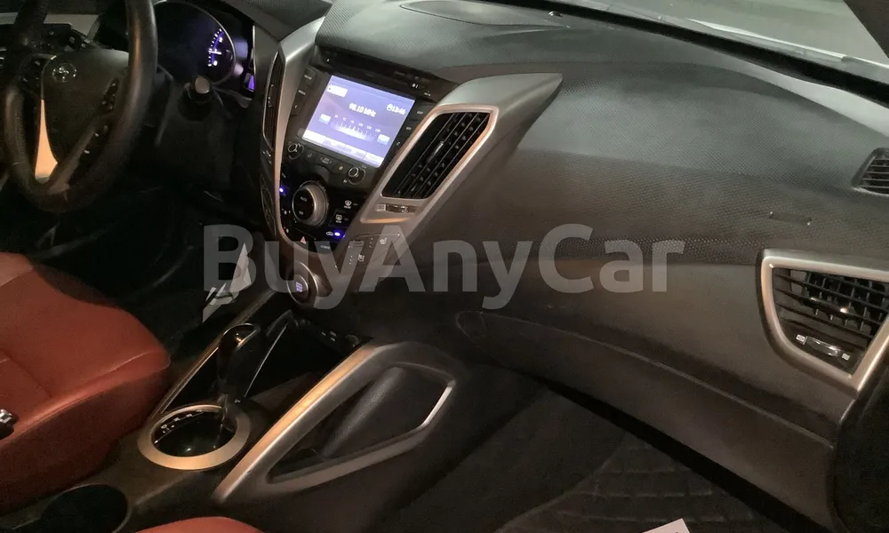 Vehicle photo 8