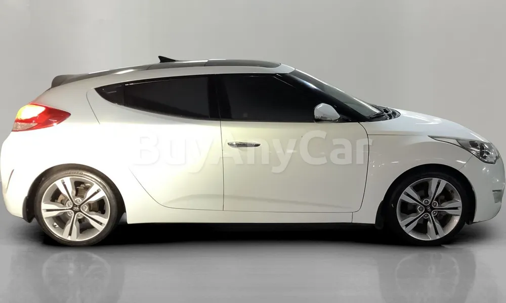 Vehicle photo 3