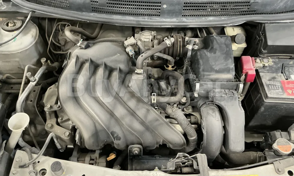 Vehicle photo 6
