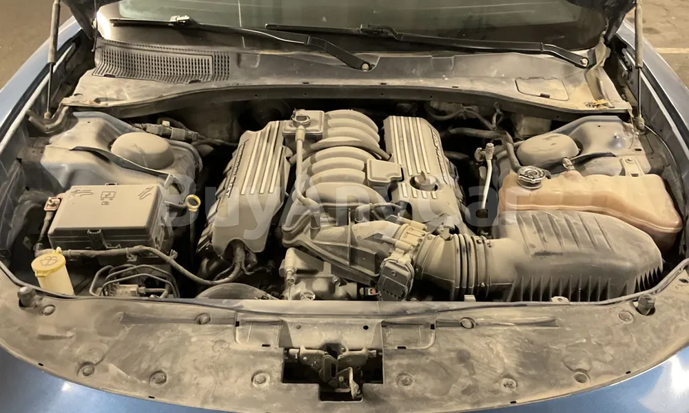 Vehicle photo 7