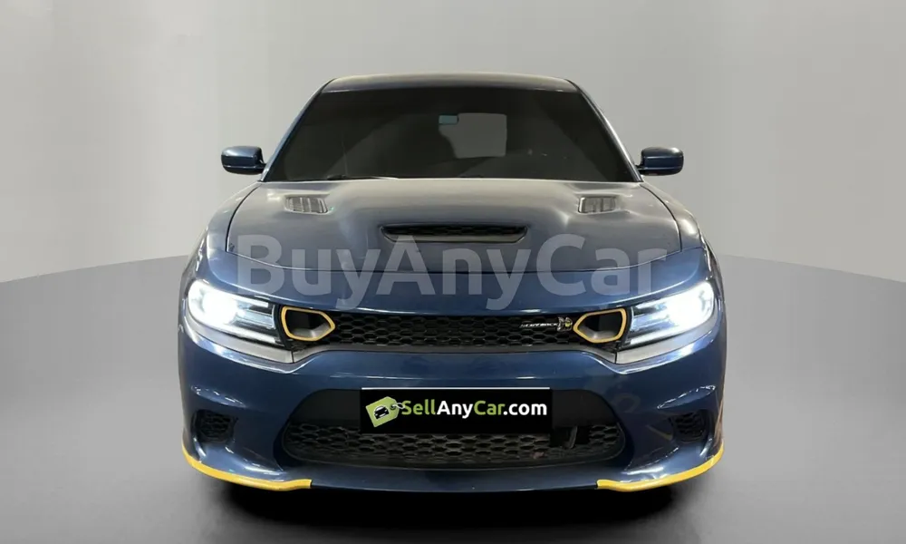 Vehicle photo 1