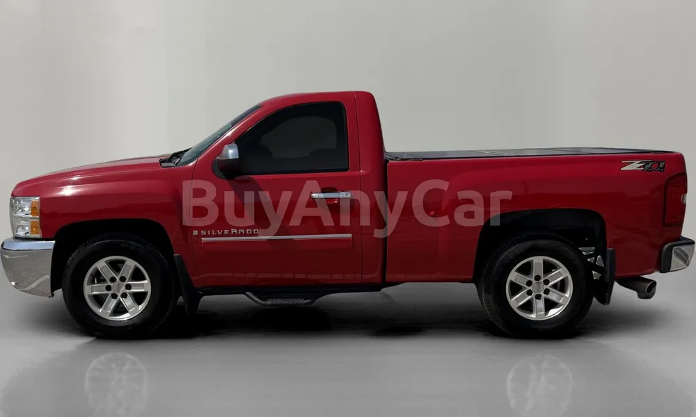 Vehicle photo 3