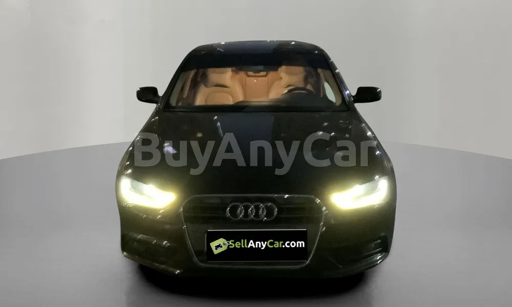 Vehicle photo 1
