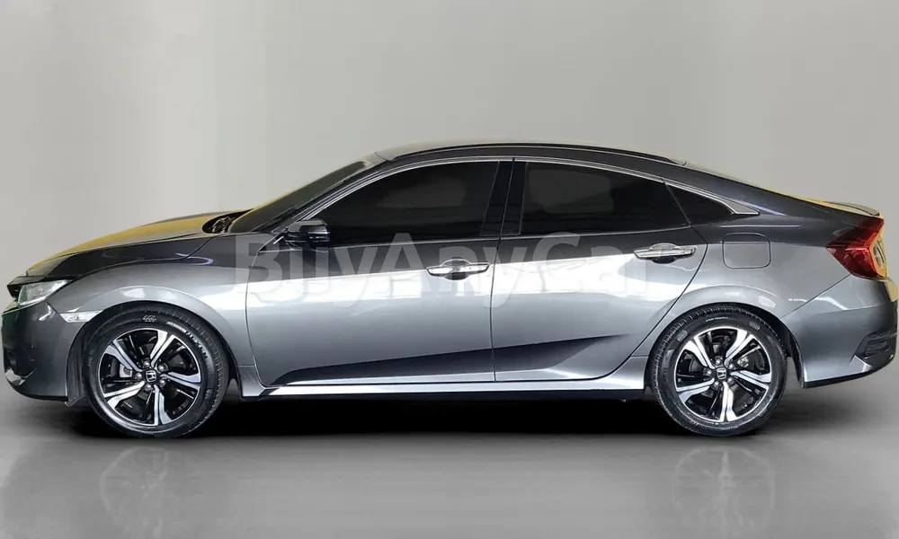Vehicle photo 4