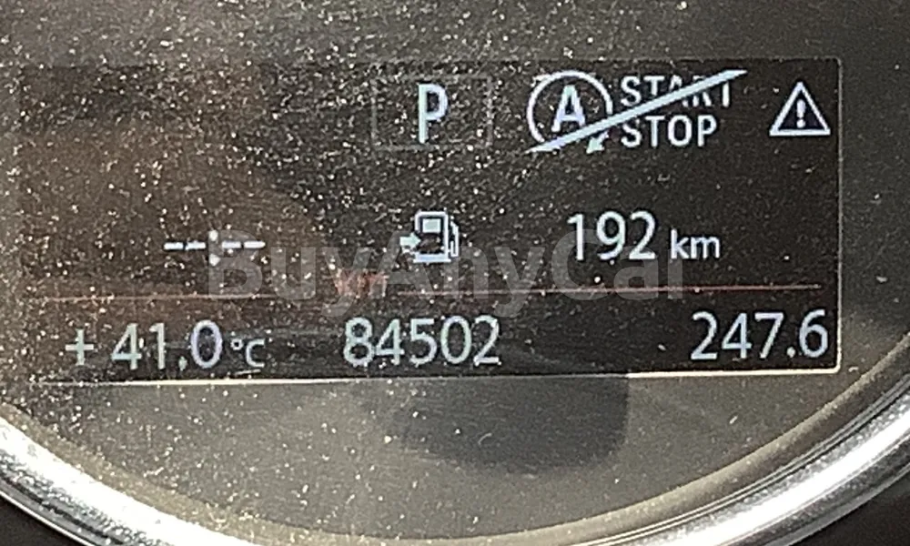 Vehicle photo 7
