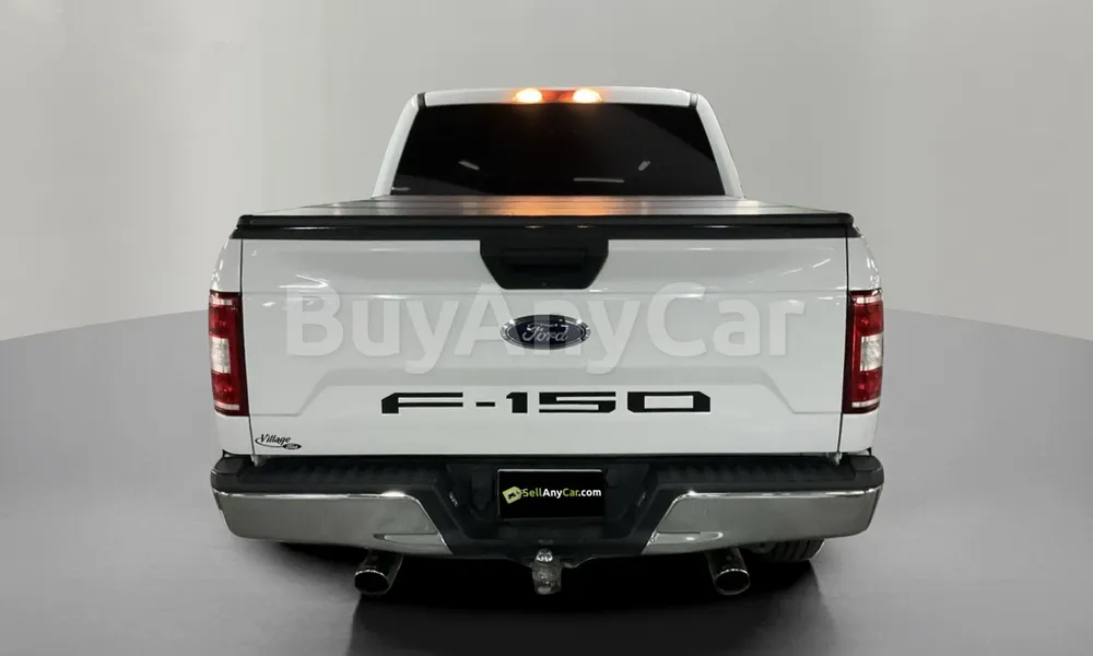 Vehicle photo 2