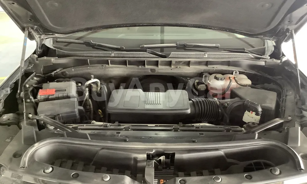 Vehicle photo 6