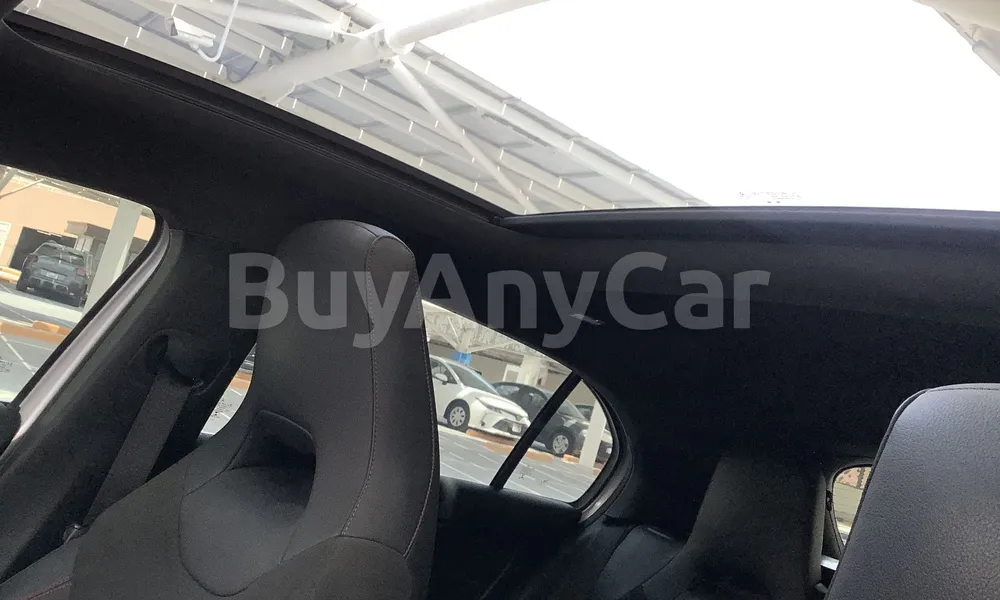 Vehicle photo 11