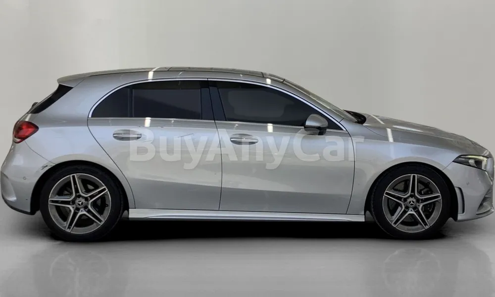 Vehicle photo 5