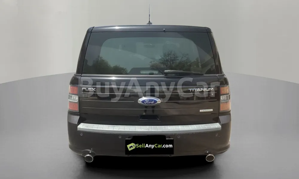 Vehicle photo 2