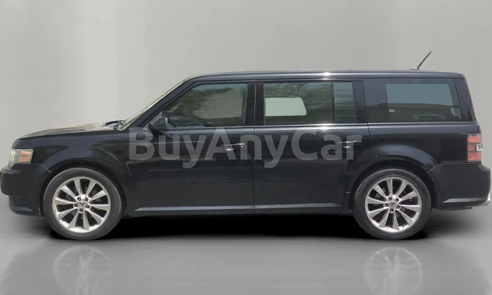 Vehicle photo 4