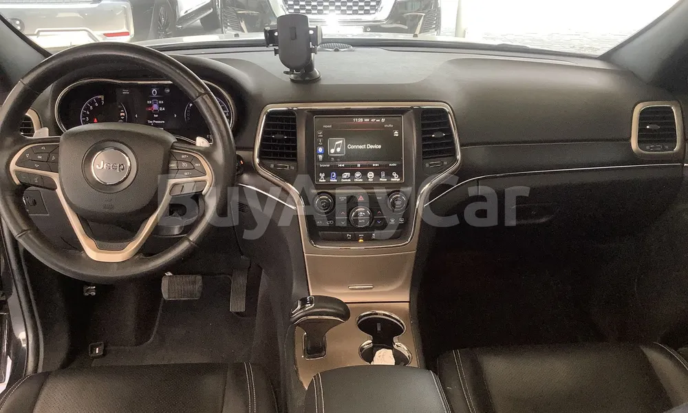 Vehicle photo 7