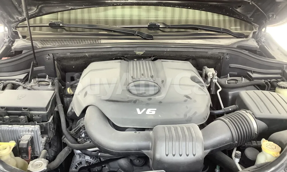 Vehicle photo 6