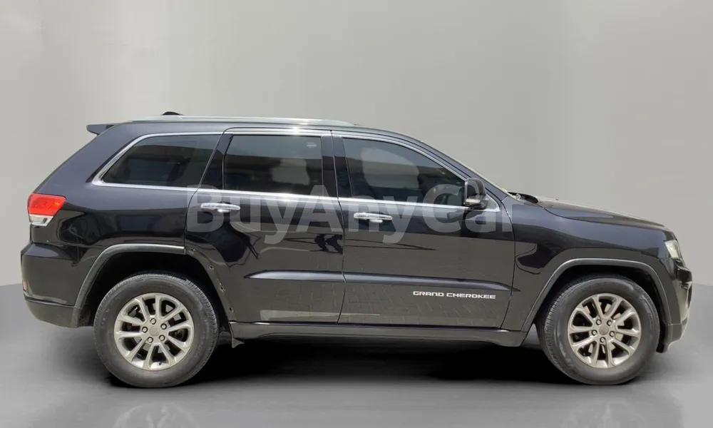 Vehicle photo 3