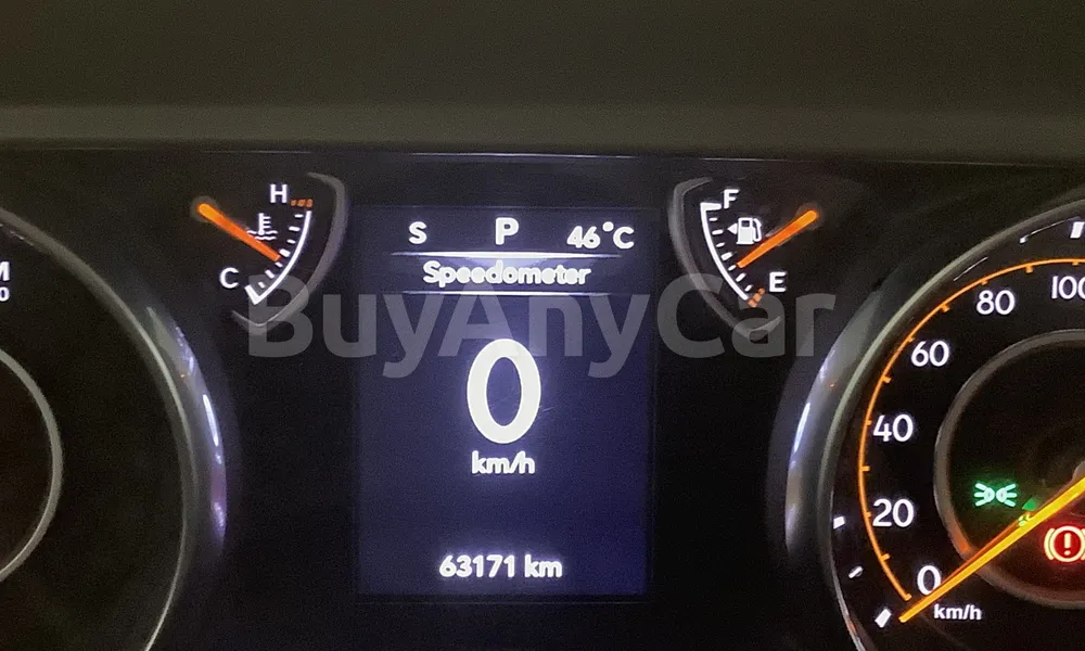 Vehicle photo 8