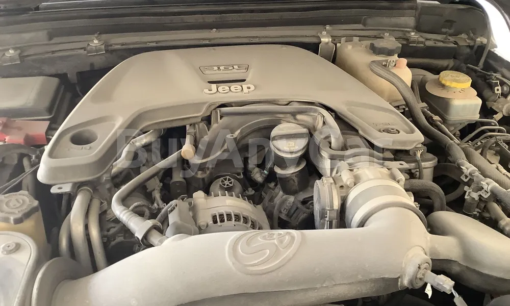 Vehicle photo 6