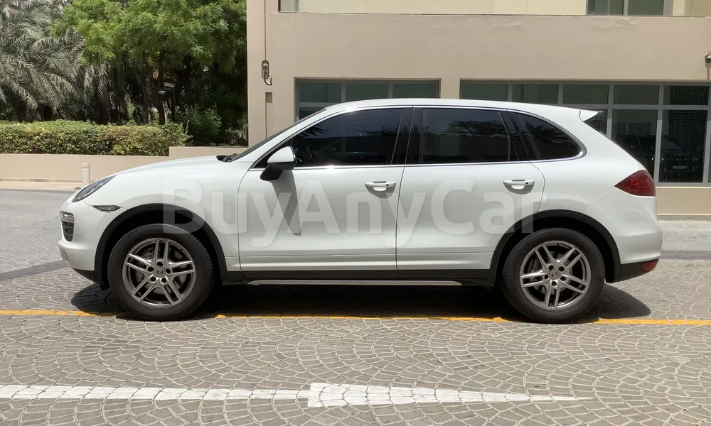 Vehicle photo 4