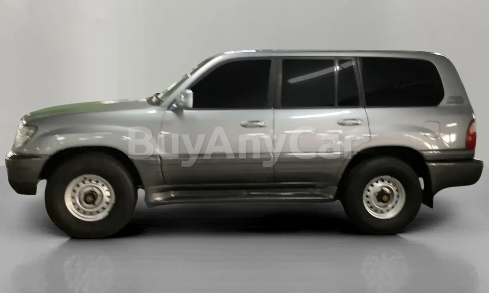 Vehicle photo 4