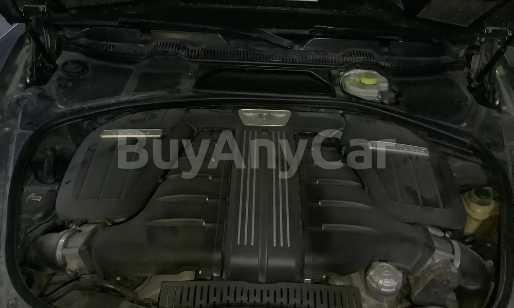 Vehicle photo 6