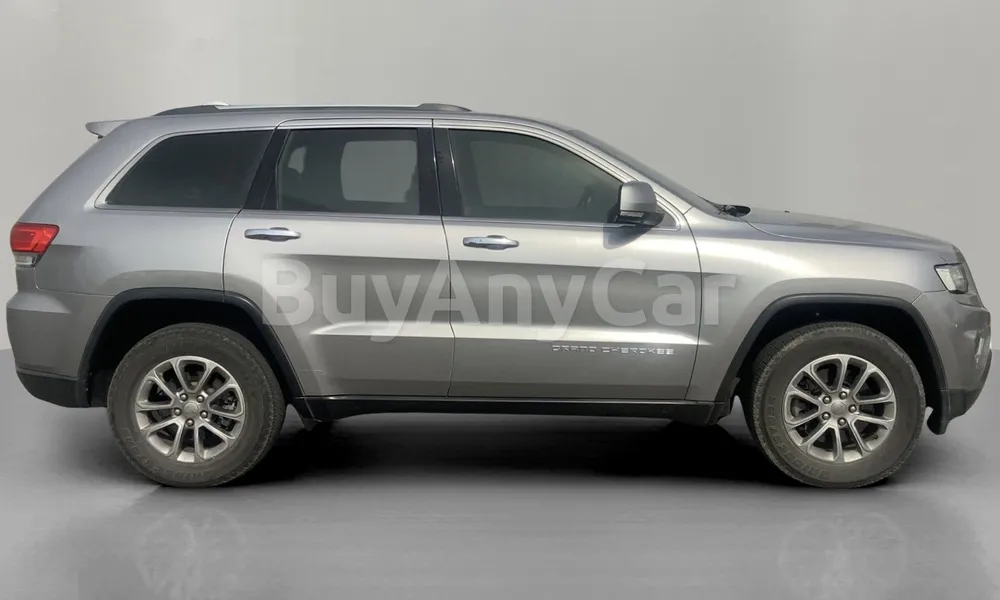 Vehicle photo 3