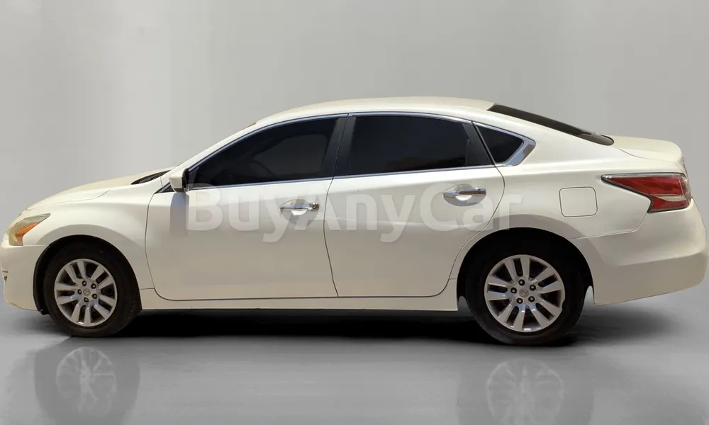 Vehicle photo 4