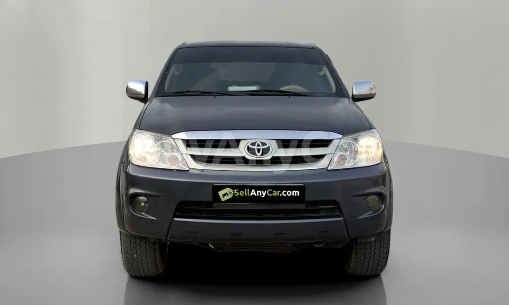 Vehicle photo 1