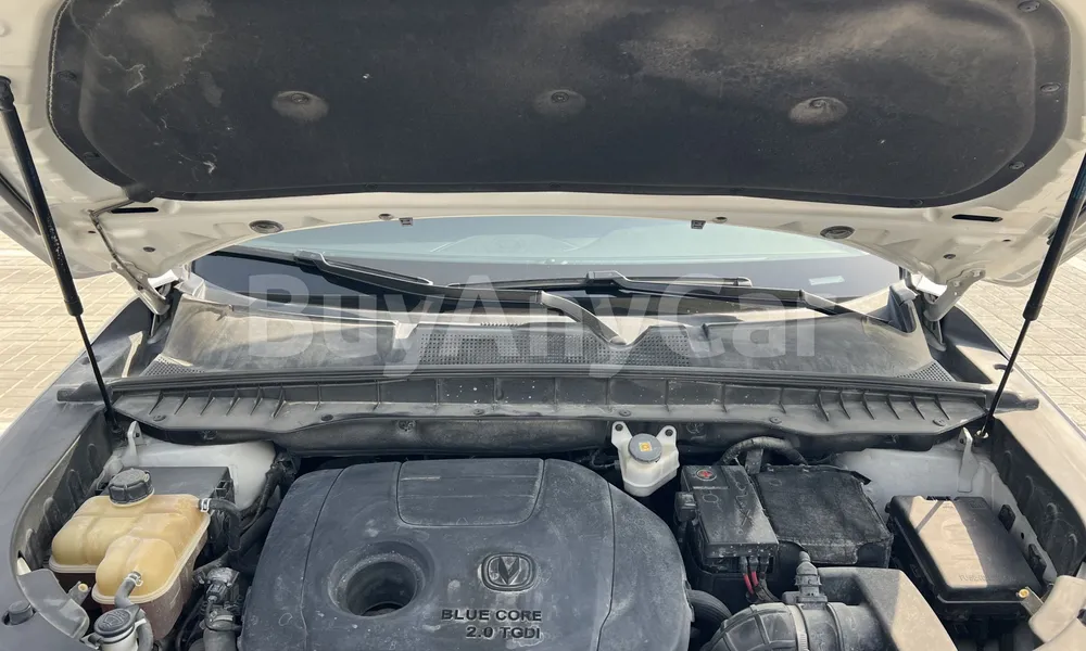Vehicle photo 8