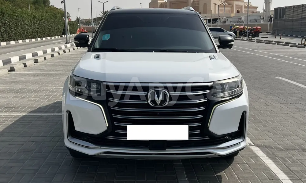 Vehicle photo 2
