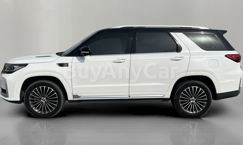Vehicle photo 6